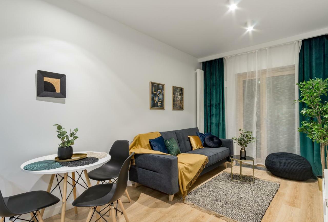 Mennica Residence Chic Apartment Варшава Экстерьер фото
