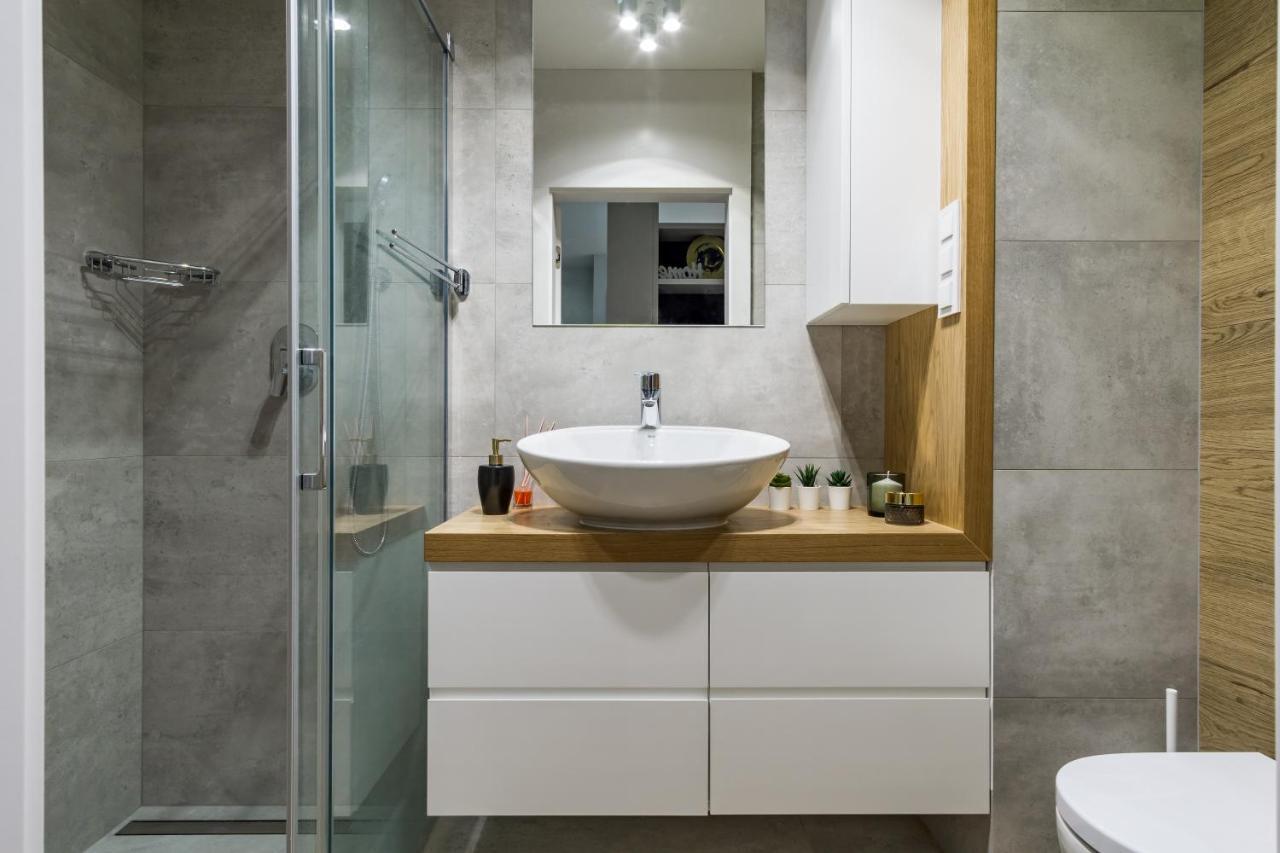 Mennica Residence Chic Apartment Варшава Экстерьер фото
